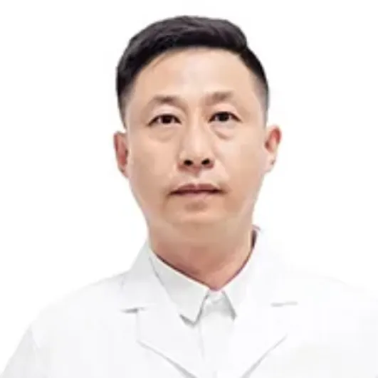 济南名鲁中医医院杨峰院长：守护患者骨关节健康