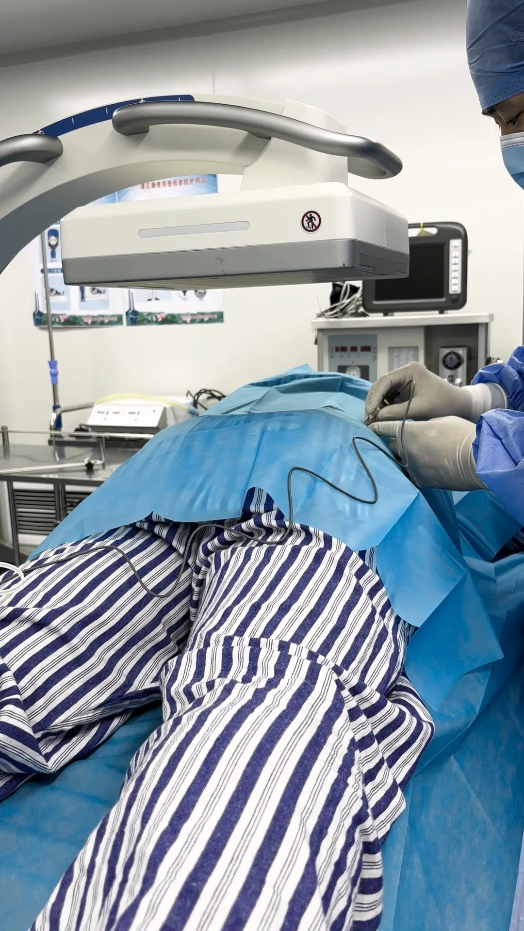 济南名鲁中医医院成功完成两例“成骨细胞种植术”，为股骨头坏死患者带来新希望